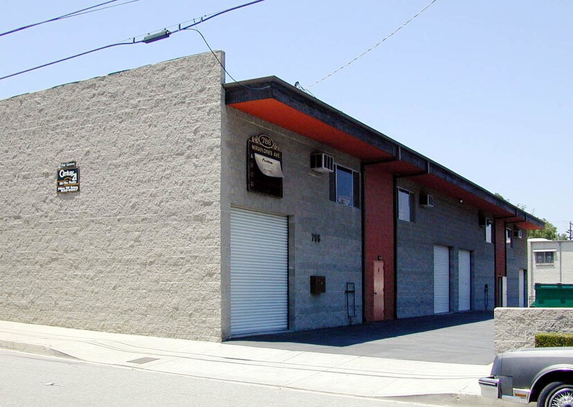 786 Miraflores Ave, Los Angeles, CA à louer - Photo de l’immeuble – Image 2 sur 6