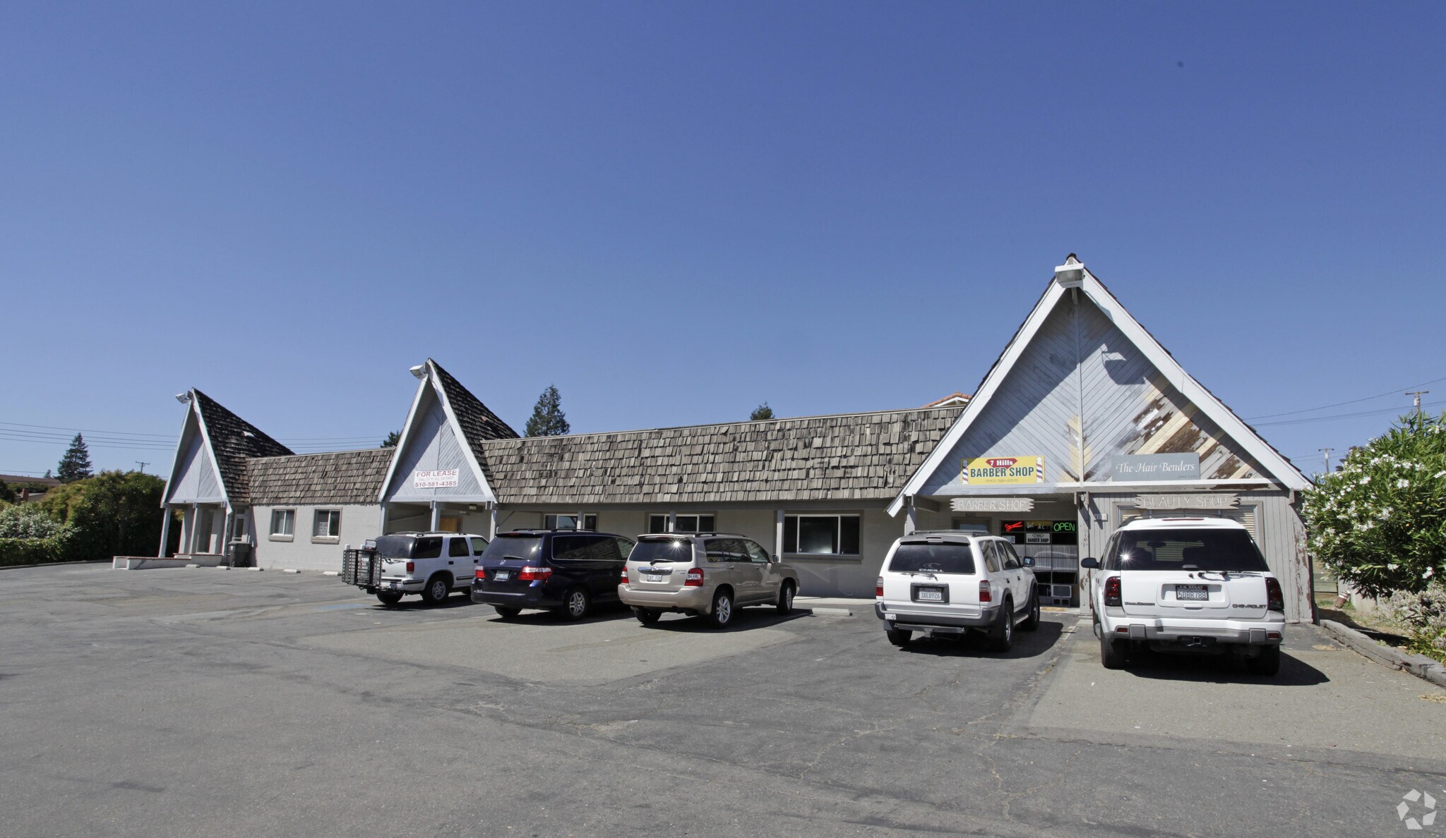 4270-4286 Seven Hills Rd, Castro Valley, CA à louer Photo principale– Image 1 sur 28