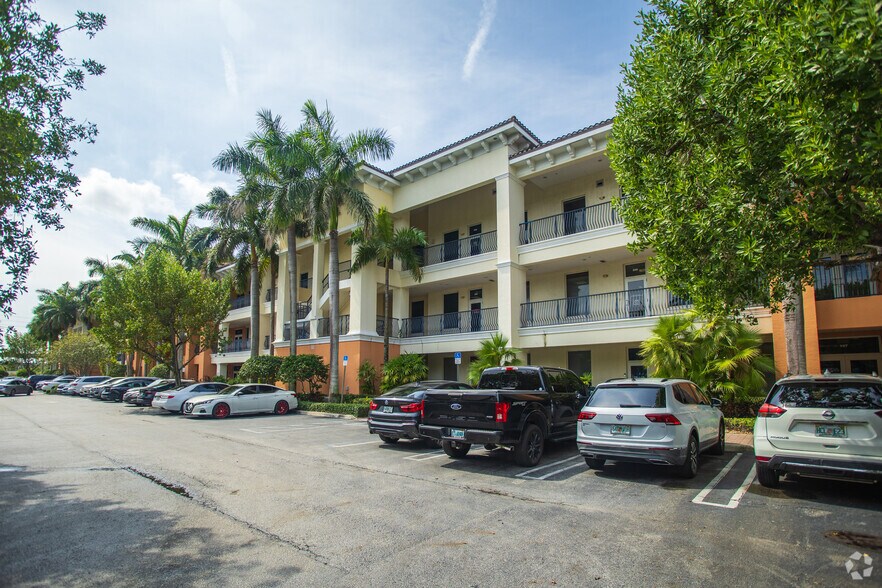 2475 Mercer Ave, West Palm Beach, FL à louer - Photo de l’immeuble – Image 3 sur 5
