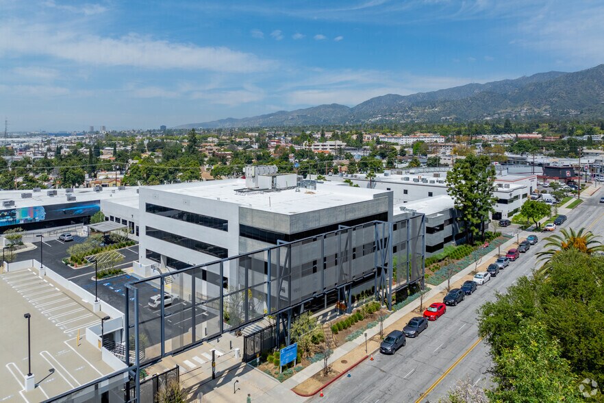 1015 Grandview Ave, Glendale, CA à vendre - Aérien – Image 3 sur 10