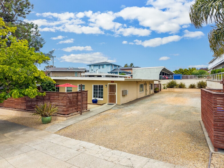 5105-5107 MacDonald Ave, Richmond, CA à vendre - Photo de l’immeuble – Image 3 sur 36