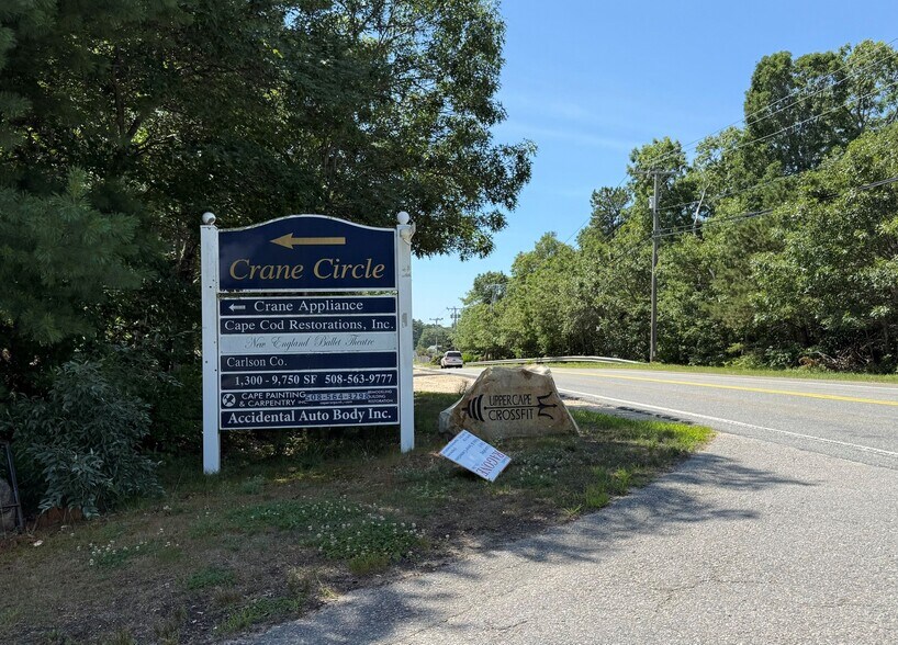 4 Crane Cir, Cataumet, MA à vendre - Photo de l’immeuble – Image 1 sur 7