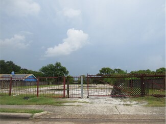 Plus de détails pour 1616 W Texas Ave, Baytown, TX - Terrain à louer