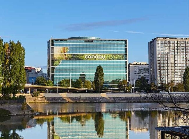 Plus de détails pour 9 Quai Du Président Paul Doumer, Courbevoie - Bureau à louer