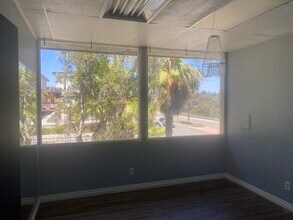 2101 S El Camino Real, Oceanside, CA à louer Photo de l’immeuble– Image 1 sur 2