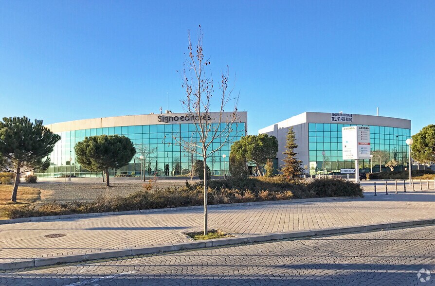 Bureau dans Pozuelo de Alarcón, Madrid à louer - Photo de l’immeuble – Image 1 sur 1