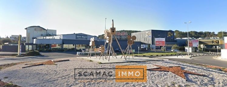 Local commercial dans Cabries à louer - Photo de l’immeuble – Image 1 sur 4
