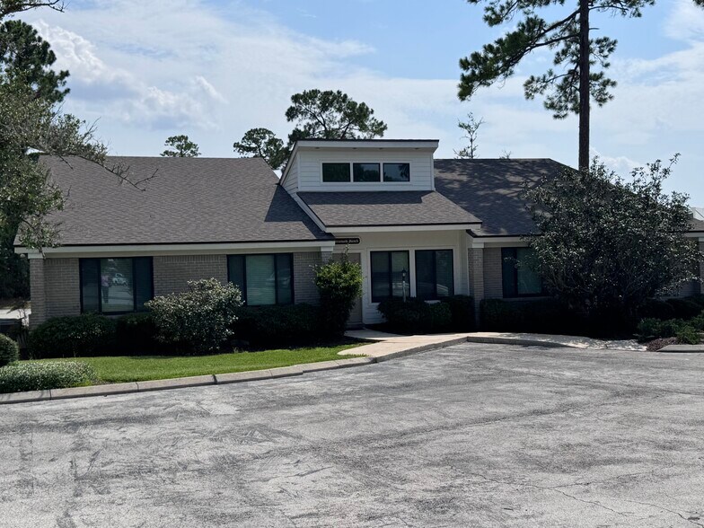 3741 San Jose Pl, Jacksonville, FL à louer - Photo de l’immeuble – Image 1 sur 5