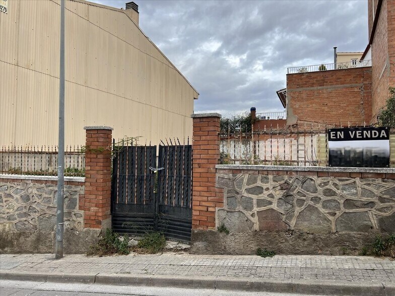 Carrer Alacant, 13, Rubí, Barcelona à vendre - Photo de l’immeuble – Image 2 sur 11