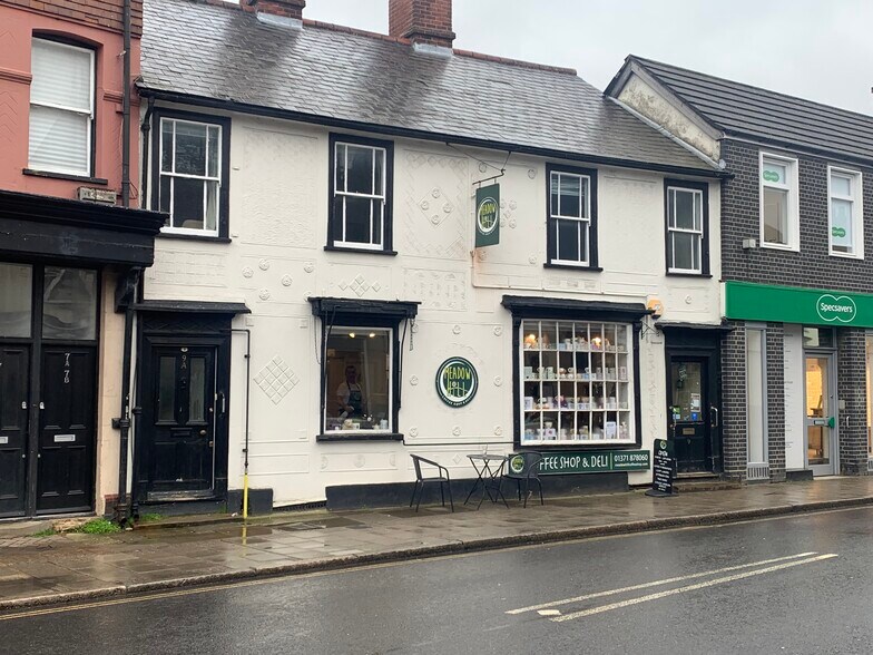 9-9A High St, Dunmow à vendre - Photo de l’immeuble – Image 1 sur 6