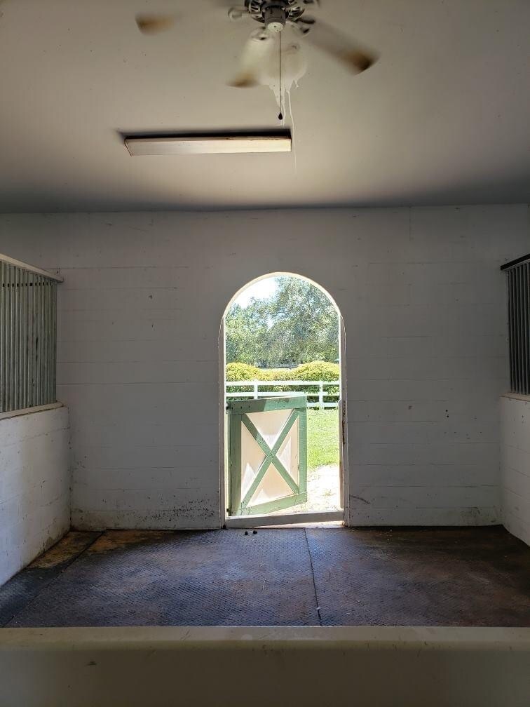 13880 Stirling Rd, Southwest Ranches, FL à louer Photo principale– Image 1 sur 5