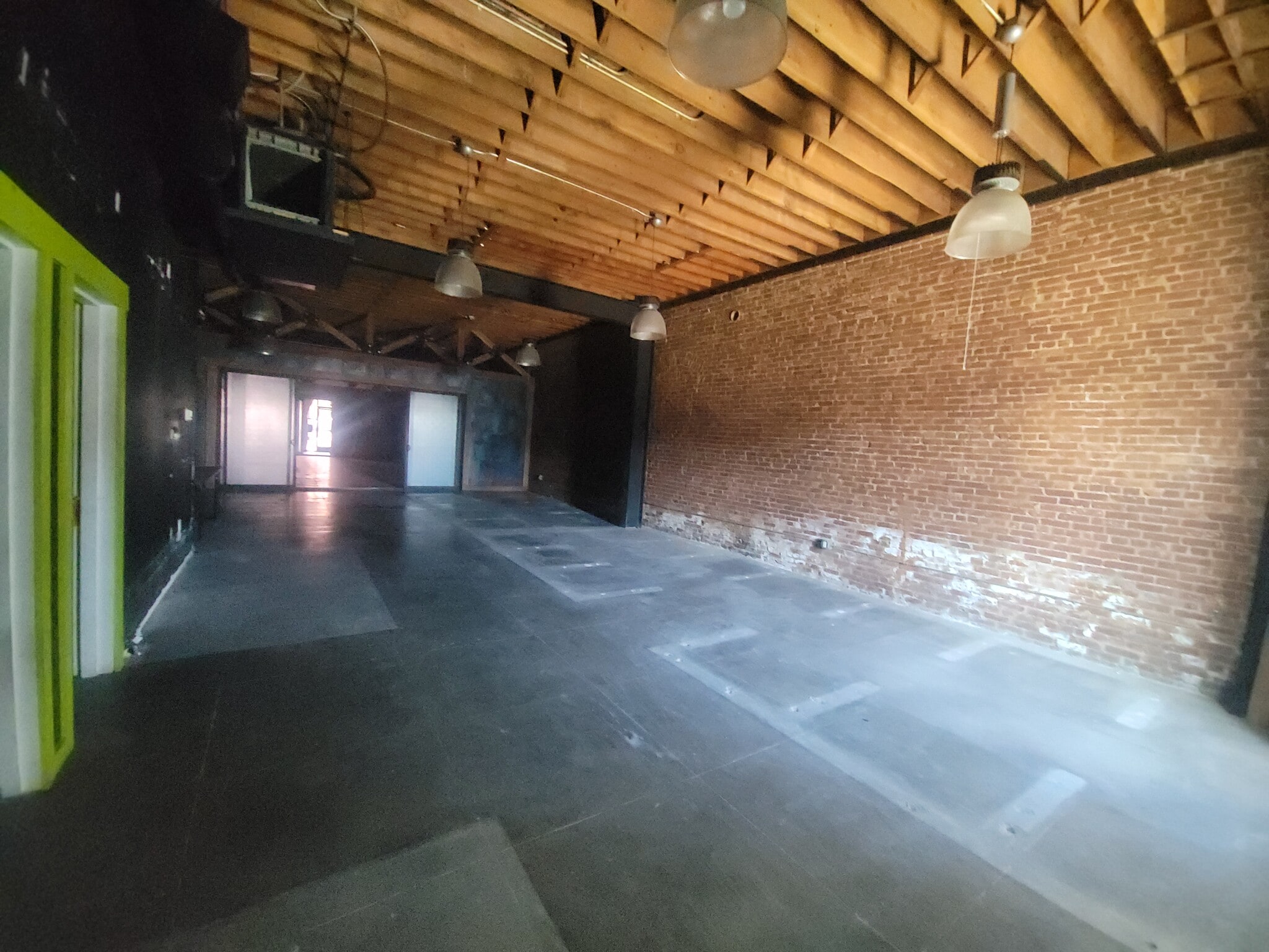128 W Santa Fe Ave, Placentia, CA à louer Photo intérieure– Image 1 sur 3
