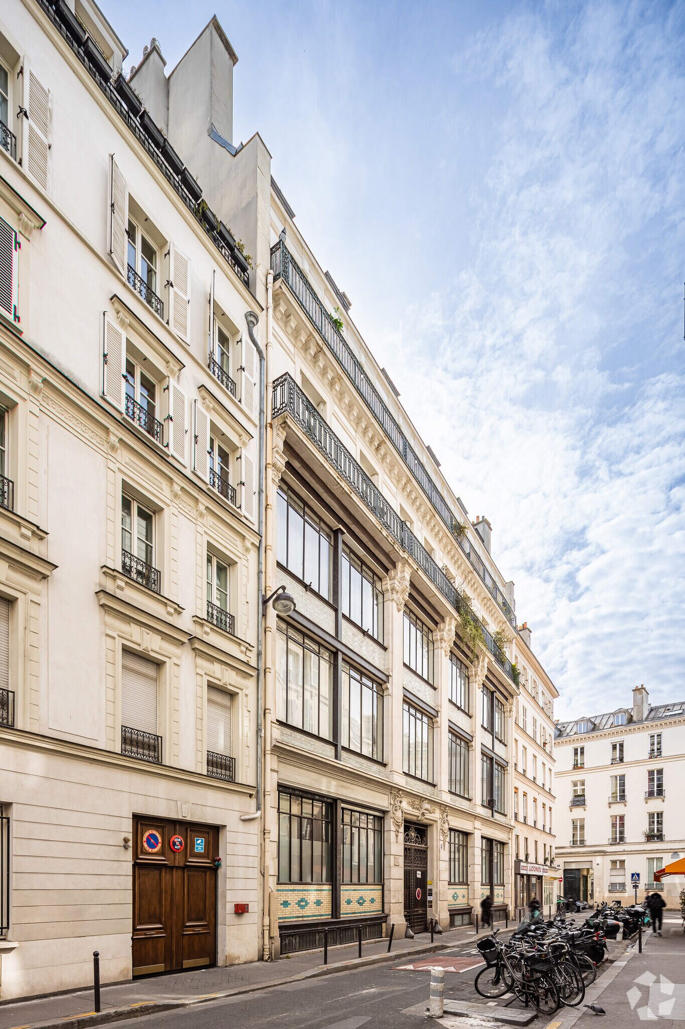 Bureau dans Paris à louer Photo principale– Image 1 sur 4