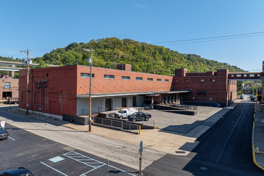 1600 Marys Ave, Sharpsburg, PA à louer - Photo de l’immeuble – Image 3 sur 9