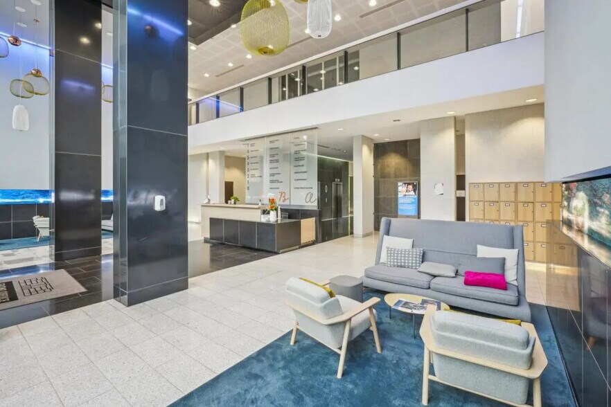 Bureau dans Asnières-sur-Seine à louer - Photo de l’immeuble – Image 2 sur 14