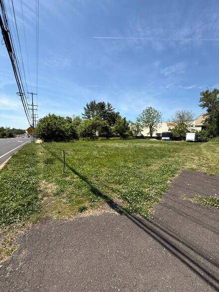 27 Almshouse Rd, Richboro, PA à vendre - Photo de l’immeuble – Image 3 sur 10