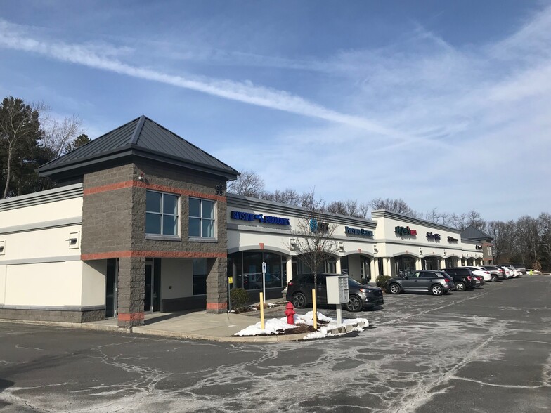 555 Providence Hwy, Walpole, MA à louer - Photo de l’immeuble – Image 1 sur 2