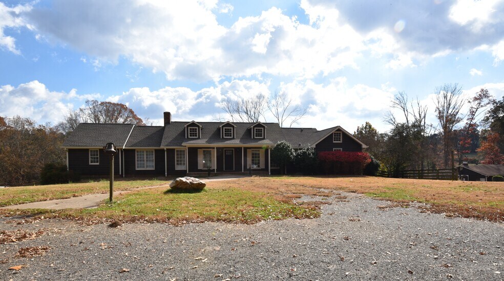 480 Bishop Rd, Ball Ground, GA à vendre - Photo de l’immeuble – Image 1 sur 14