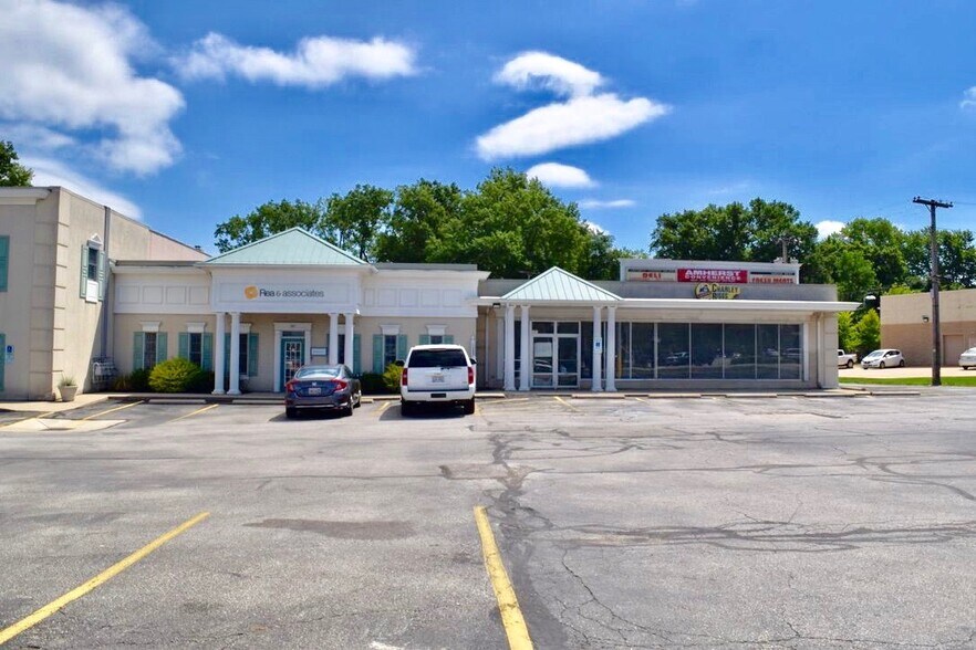 175-213 N Leavitt Rd, Amherst, OH à louer - Photo de l’immeuble – Image 2 sur 12