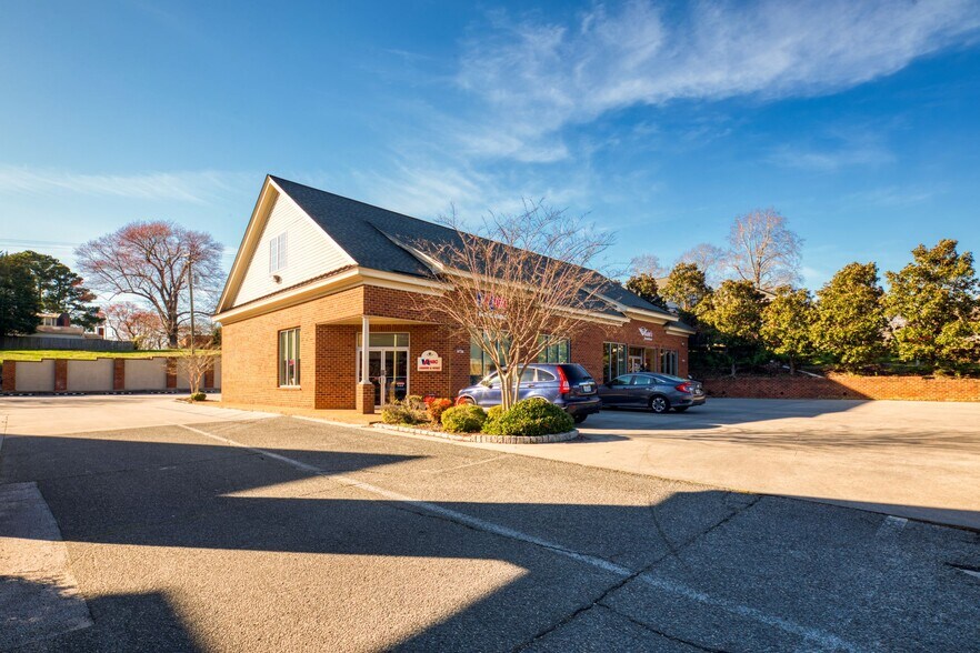6728-6736 Main St, Gloucester, VA à vendre - Photo principale – Image 1 sur 2
