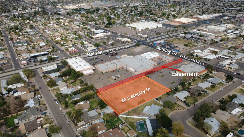 66 Stapley Dr, Mesa, AZ à vendre - Photo de l’immeuble – Image 2 sur 2