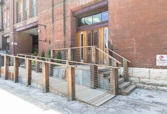 Plus de détails pour 1401 W 13th St, Kansas City, MO - Local d'activités à louer