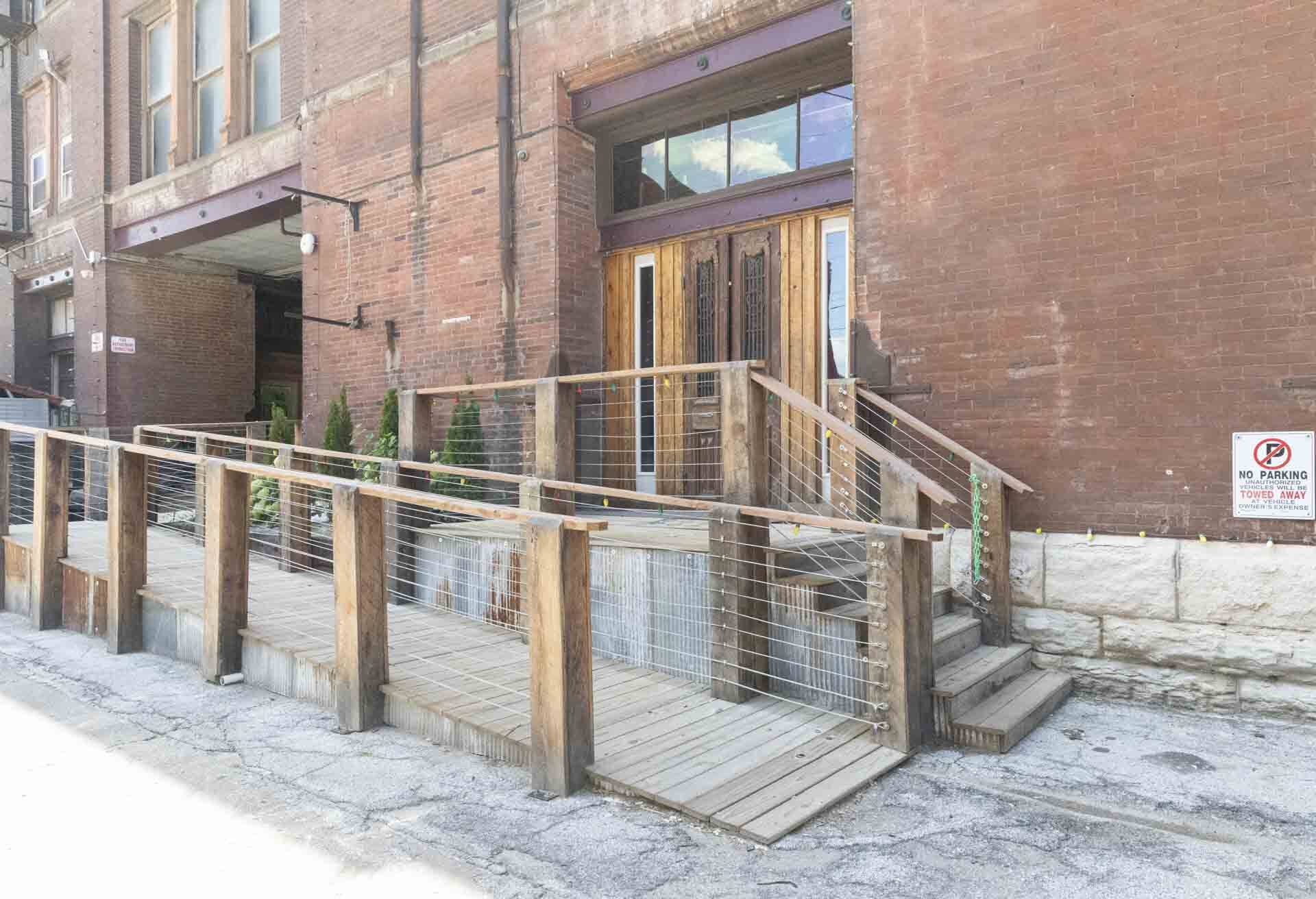1401 W 13th St, Kansas City, MO à louer Photo principale– Image 1 sur 2