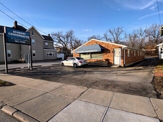 Plus de détails pour 7351 Montgomery Rd, Cincinnati, OH - Bureau à louer
