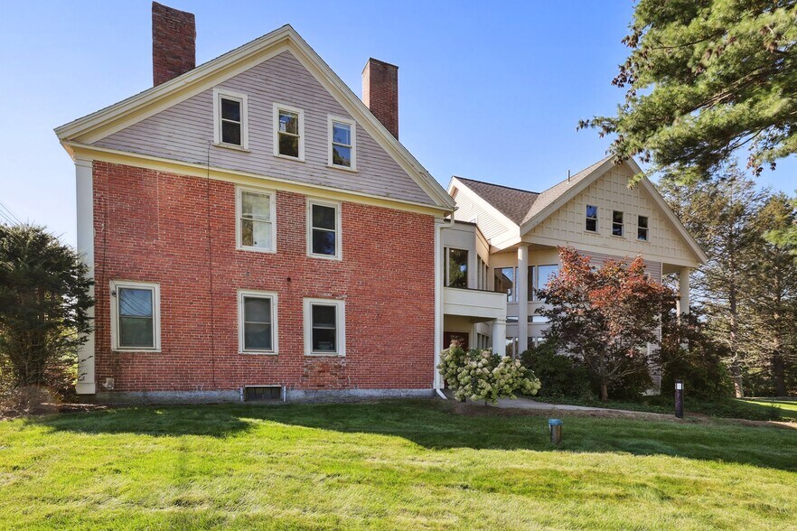 249 Ayer Rd, Harvard, MA à louer - Photo de l’immeuble – Image 3 sur 15