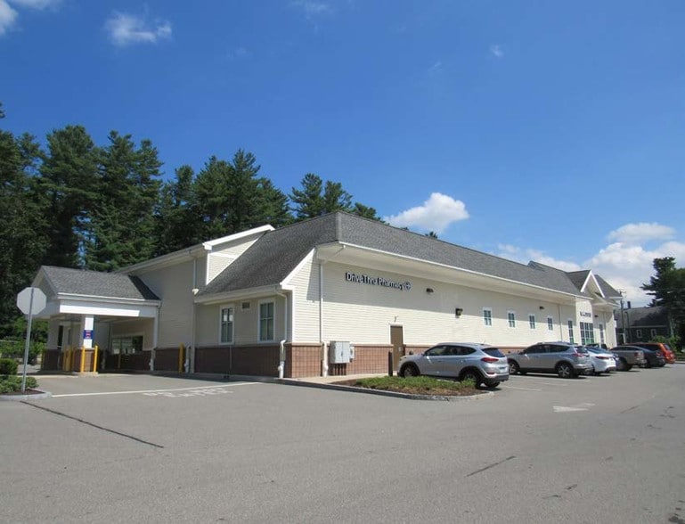 52 Rockingham Rd, Derry, NH à louer - Photo de l’immeuble – Image 2 sur 5