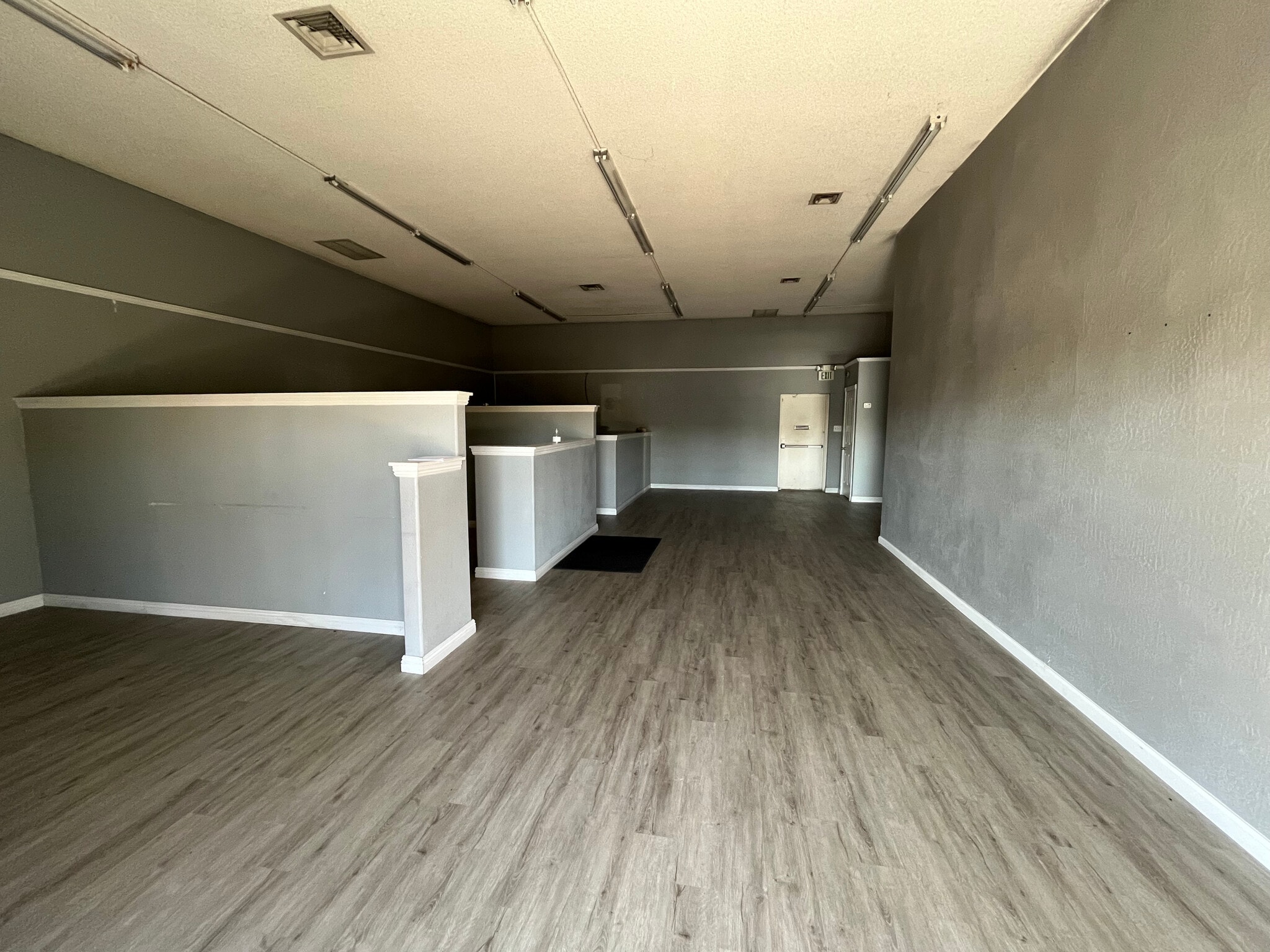 2200 Churn Creek Rd, Redding, CA à vendre Photo de l’immeuble– Image 1 sur 11