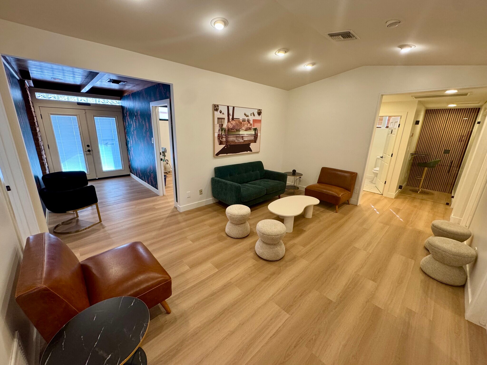 51 E Monterey Way, Phoenix, AZ à louer Hall d’entrée– Image 1 sur 26