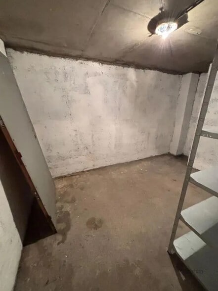 Industriel/Logistique dans Paris à louer - Photo intérieure – Image 3 sur 3