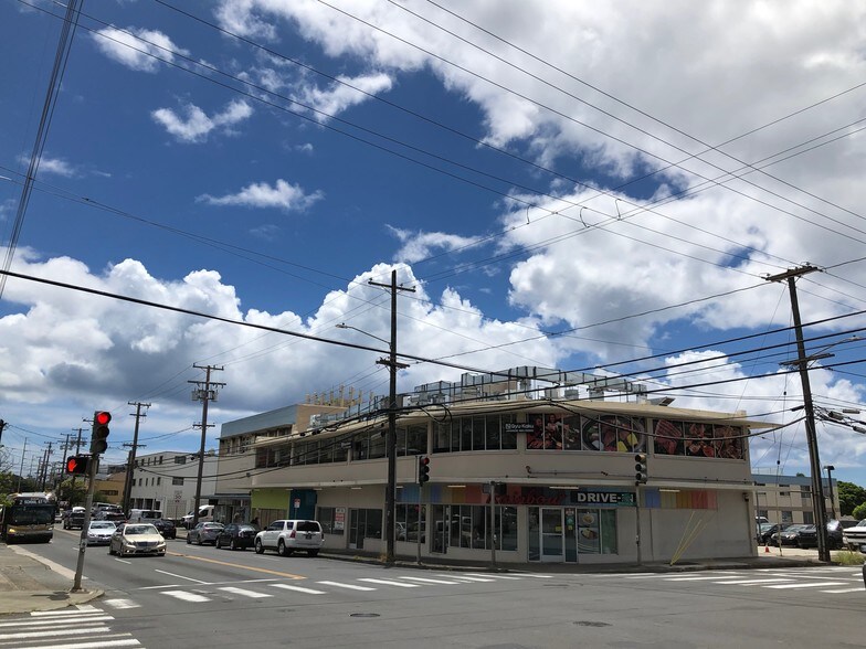 1339-1341 N School St, Honolulu, HI à louer - Photo de l’immeuble – Image 3 sur 9