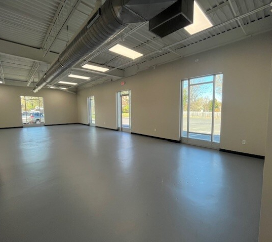 2221 N Center St, Hickory, NC à louer - Photo de l’immeuble – Image 2 sur 6