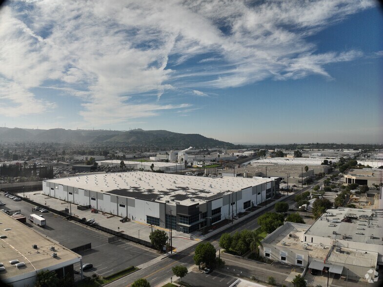 15010 Don Julian Rd, City of Industry, CA à louer – Image 2 sur 29