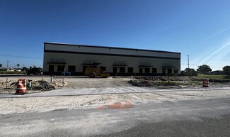 Plus de détails pour 805 NE 8th St, Cape Coral, FL - Industriel/Logistique à louer