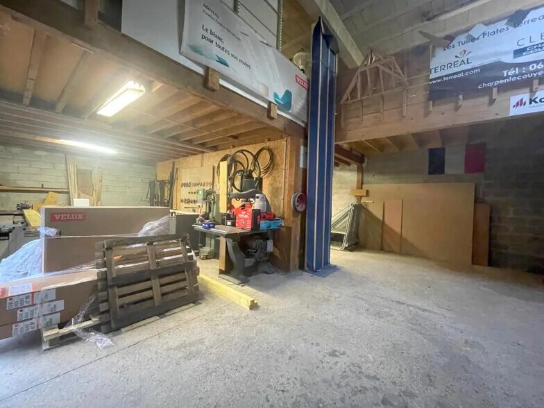 Local d’activités dans Sartrouville à louer - Photo de l’immeuble – Image 2 sur 14