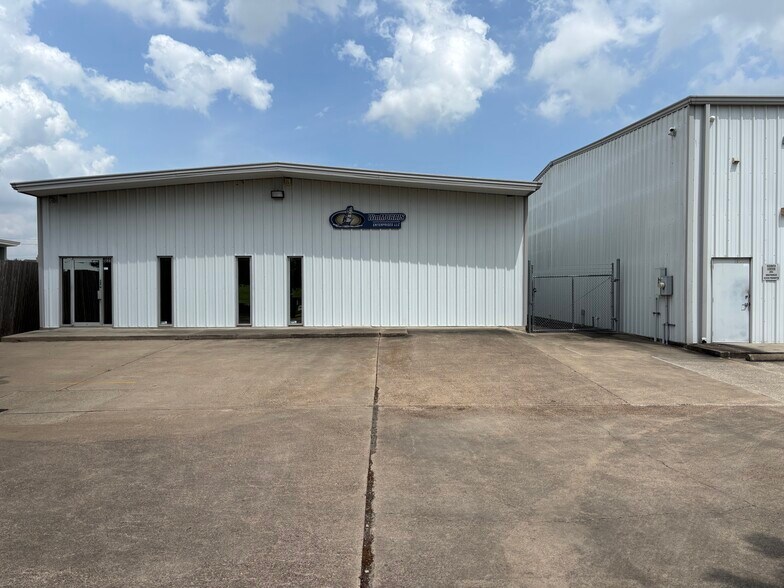3223 Trebor St, Pasadena, TX à louer - Photo de l’immeuble – Image 2 sur 13