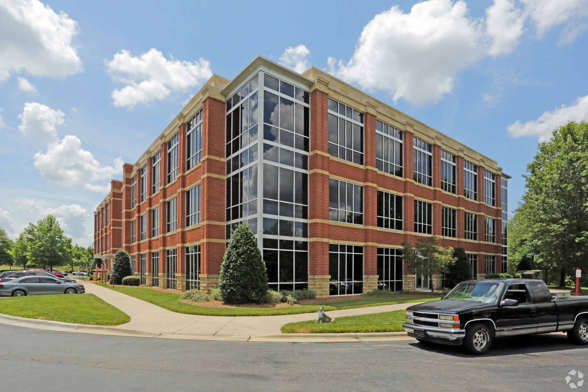 101 J Morris Commons Ln, Morrisville, NC à louer Photo principale– Image 1 sur 3