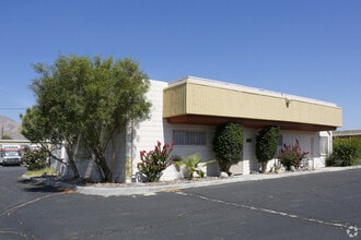 3455 N Indian Canyon Dr, Palm Springs, CA à louer Photo de l’immeuble– Image 1 sur 1