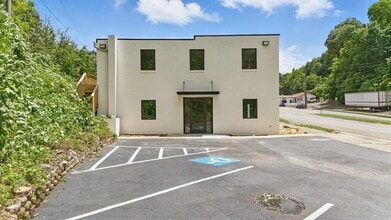 700 Chickamauga Ave, Rossville, GA à vendre Photo intérieure– Image 2 sur 18