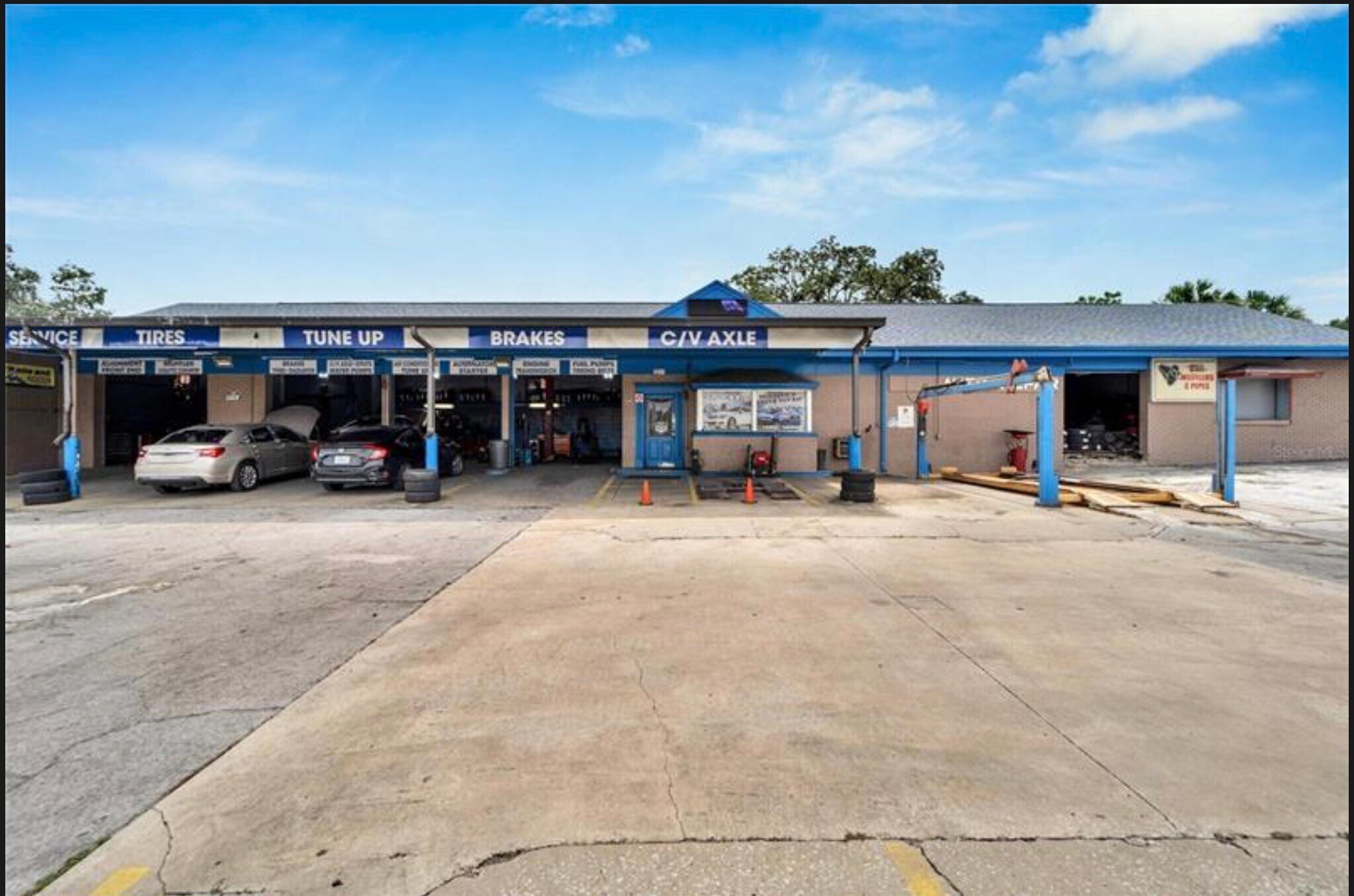 2201 E Busch Blvd, Tampa, FL à vendre Photo de l’immeuble– Image 1 sur 24
