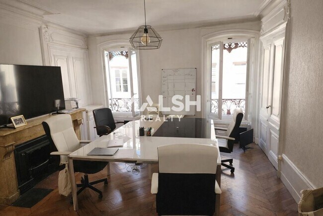 Plus de détails pour Bureau à louer