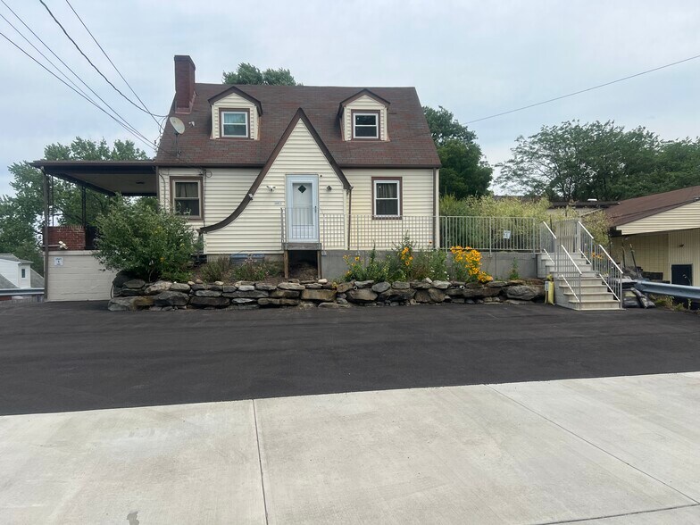 9140 Perry Hwy, Pittsburgh, PA à vendre - Photo de l’immeuble – Image 3 sur 9