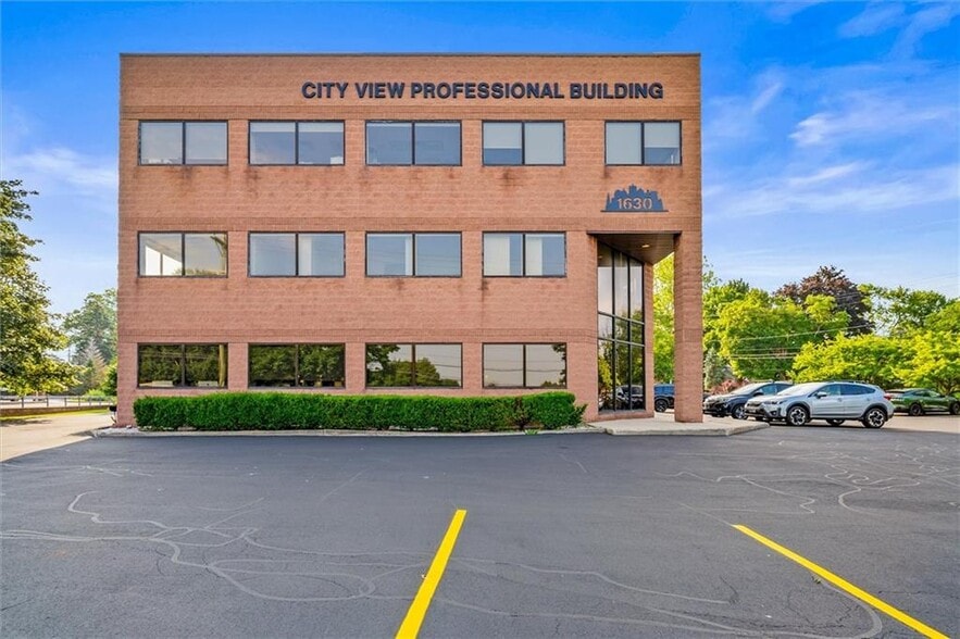 1630 Empire Blvd, Webster, NY à vendre - Photo de l’immeuble – Image 2 sur 38