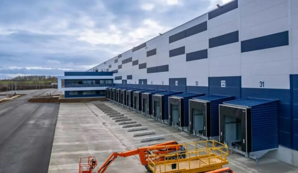 Industriel/Logistique dans Saint-Léger-près-Troyes à louer - Photo de l’immeuble – Image 3 sur 4
