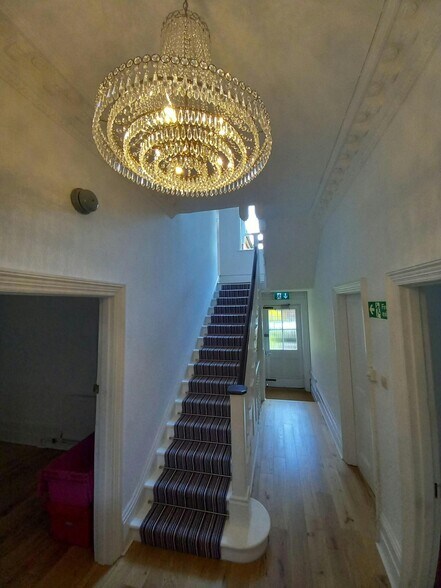 7 North Rd, Maidenhead à louer - Photo de l’immeuble – Image 3 sur 5