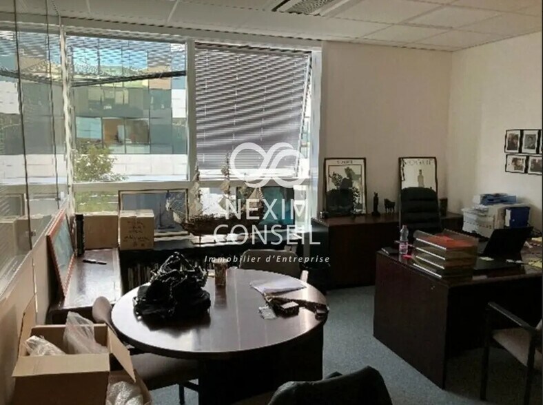 Bureau dans Nanterre à louer - Photo intérieure – Image 2 sur 4
