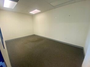 5250 High Banks Rd, Springfield, OR à louer Photo intérieure– Image 2 sur 8